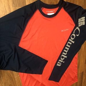 Men’s Medium Columbia long sleeve NEW very nice!!